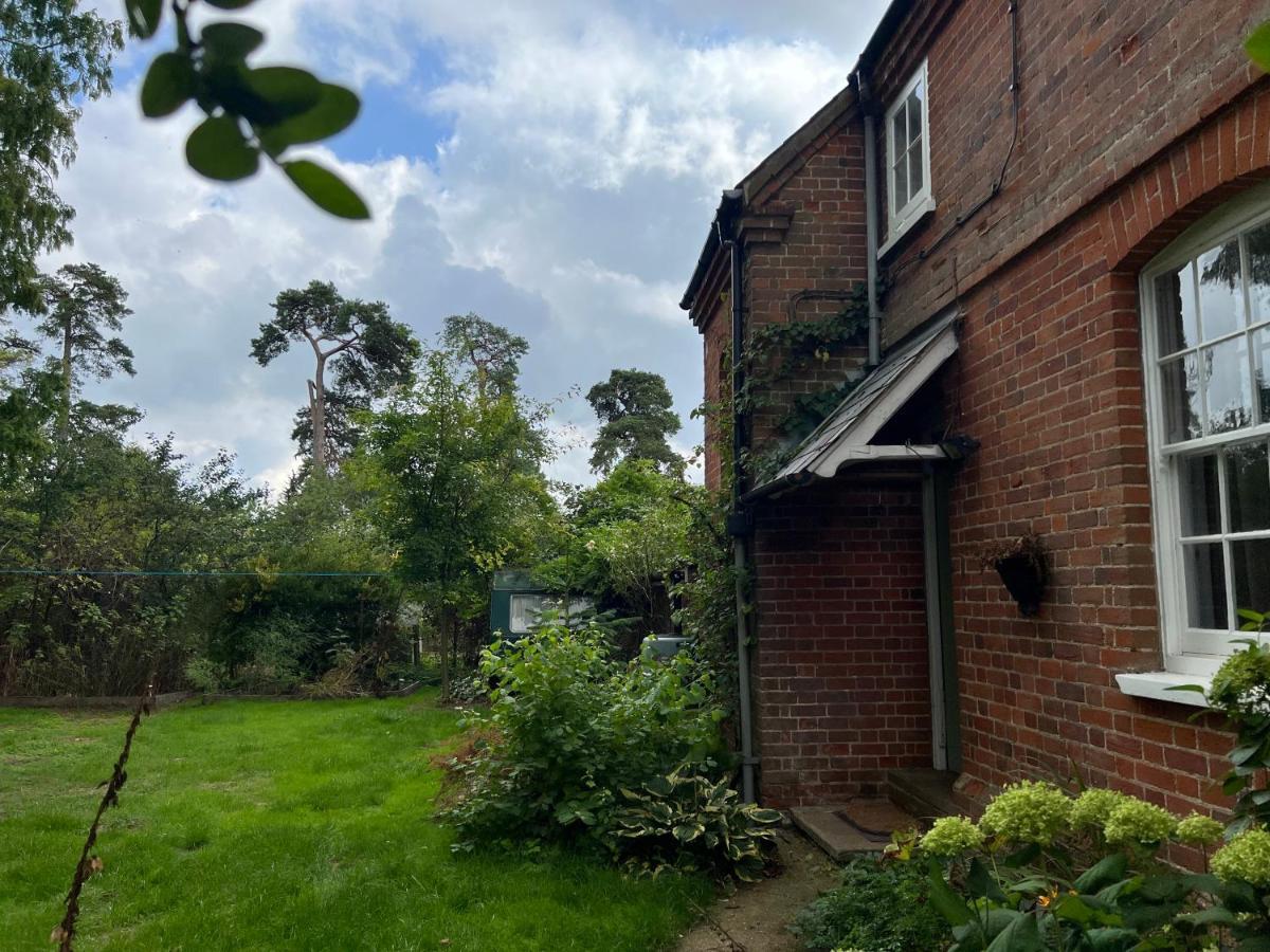 Cosy Cottage In The Heart Of The Countryside Brinkley  外观 照片